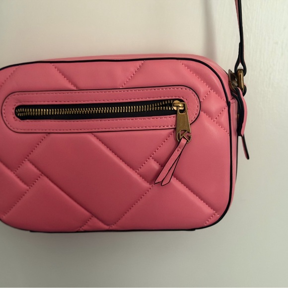 Kurt Geiger Coral Pink Quilted Crossbody with Gold Emblem - Picture 5 of 6